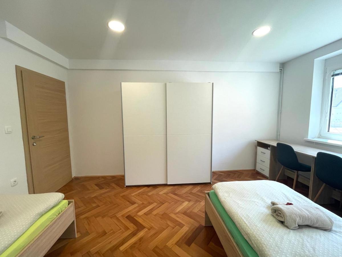 Apartment Green Flat Near The City Center With Free Parking *