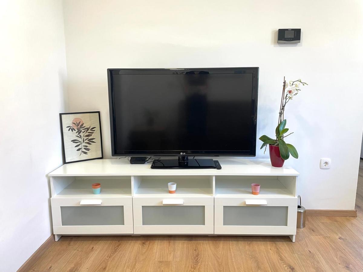 Green Flat Near The City Center With Free Parking Ljubljana